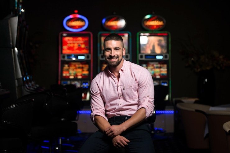 69cuan slot unified gaming platform interface showing slots, live dealers, and sportsbook categories